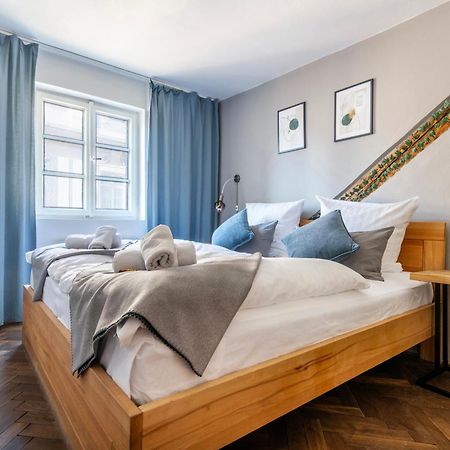 20 Seconds To Charles Bridge Apartment Prague Exterior photo