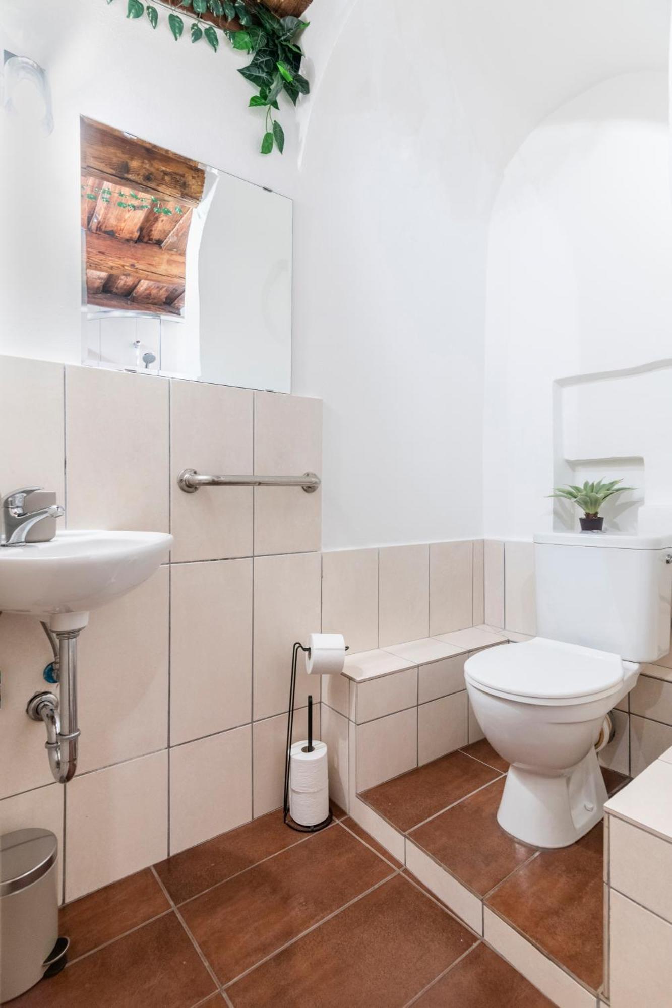 20 Seconds To Charles Bridge Apartment Prague Exterior photo