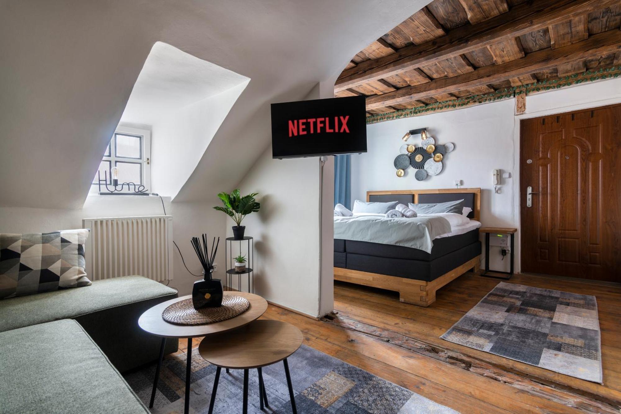20 Seconds To Charles Bridge Apartment Prague Exterior photo